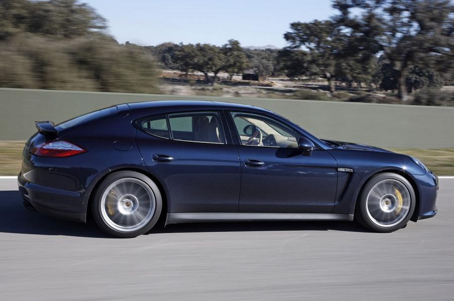  Porsche Panamera GTS 2013 года  (фото 46 из 52)
